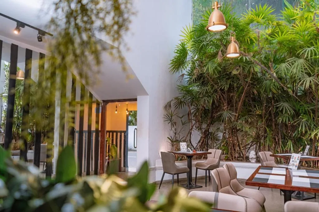 Aster Residences hotel website